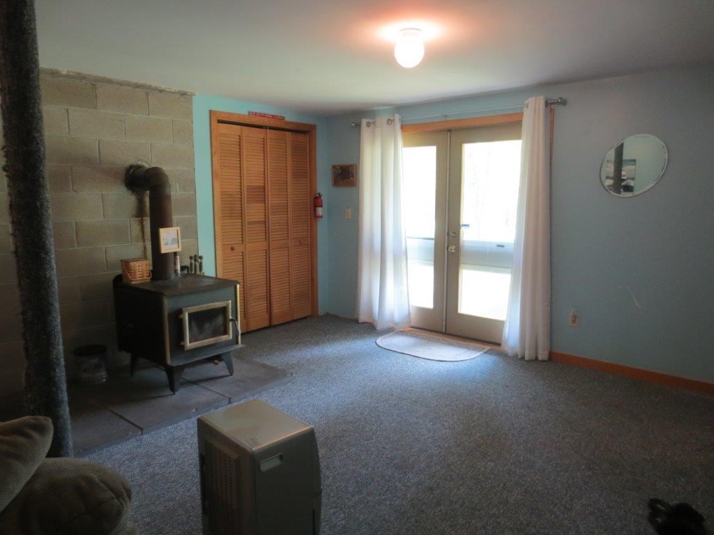 4 Barbs Hill Road Foster, RI 02825 - Photo 15 of 32 Family Room
