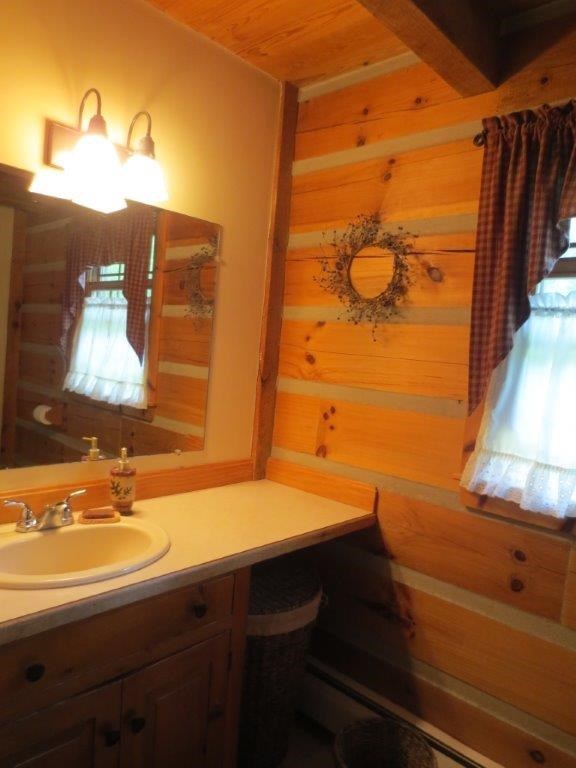 4 Barbs Hill Road Foster, RI 02825 - Photo 10 of 32 Bath