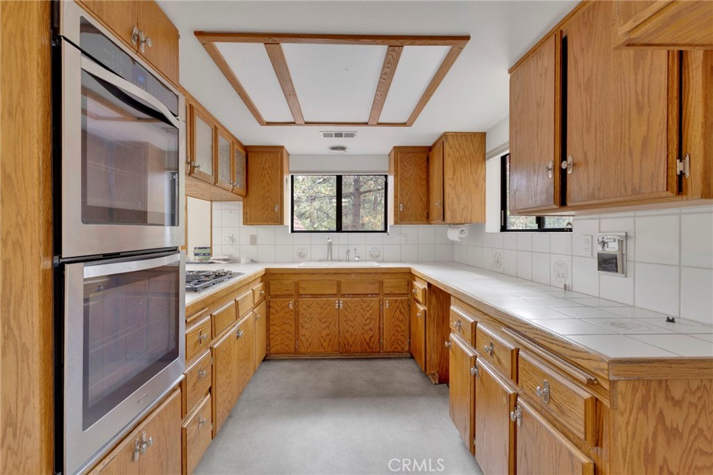 985 Pheasant Road Wrightwood, CA 92397 - Photo 16 of 61