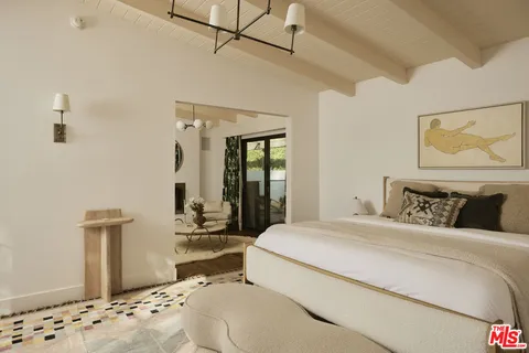 $3,995,000 | 2039 North Gramercy Place, Los Angeles, CA 90068