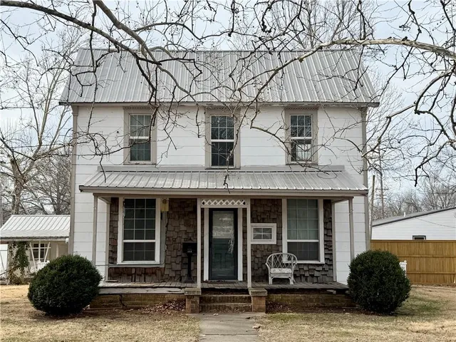 $50,000 | 433 North Grant Street, Erie, KS 66733
