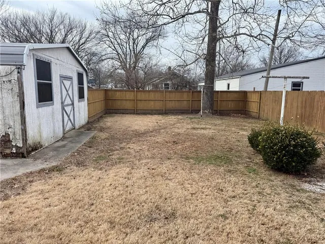 $50,000 | 433 North Grant Street, Erie, KS 66733