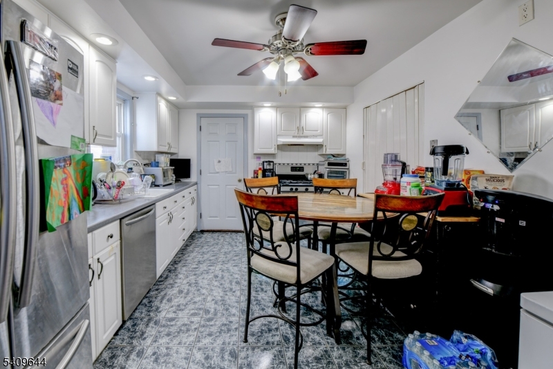 832 Dewey Street Union, NJ 07083 - Photo 15 of 26