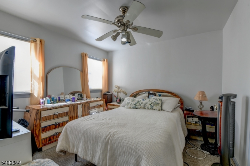 832 Dewey Street Union, NJ 07083 - Photo 16 of 26