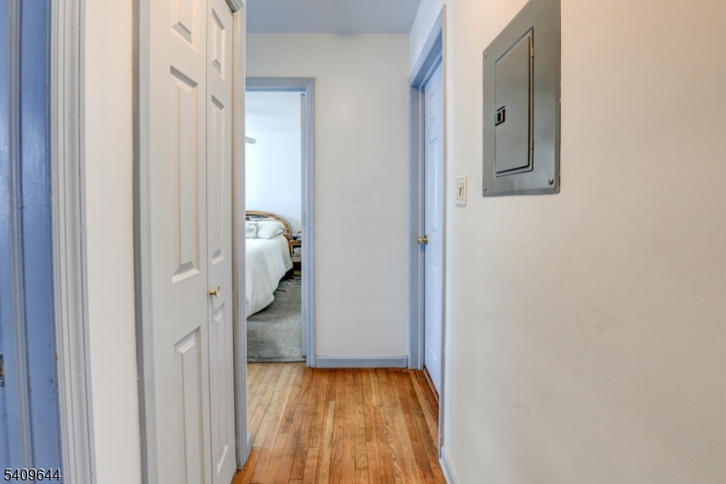 832 Dewey Street Union, NJ 07083 - Photo 21 of 26