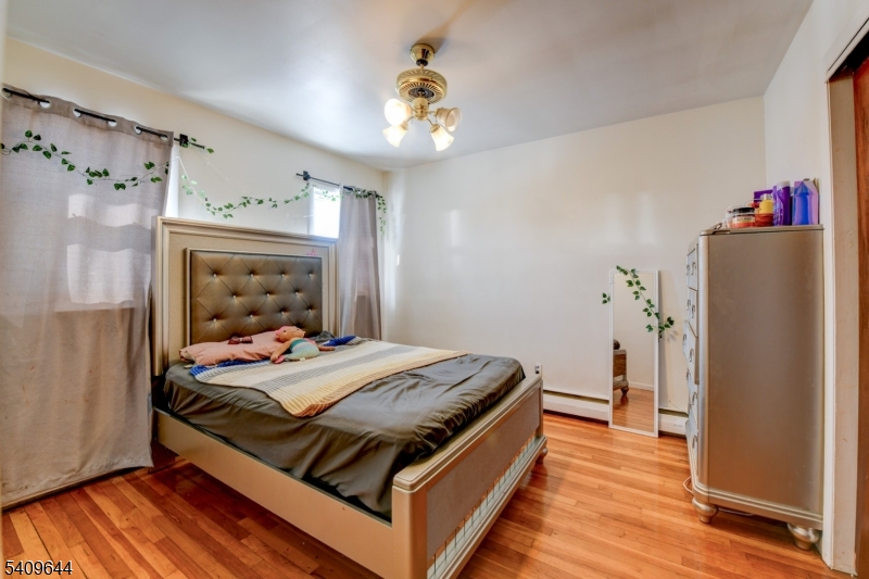 832 Dewey Street Union, NJ 07083 - Photo 10 of 26