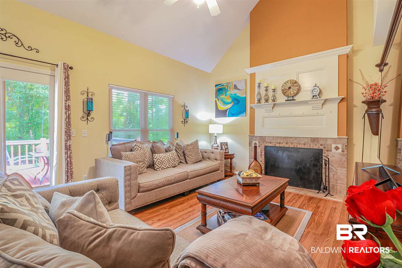 172 Lakeview Loop Daphne, AL 36526 - Photo 5 of 33