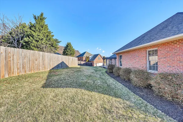 $625,000 | 6304 Roselawn Ct Drive, Roanoke, VA 24018