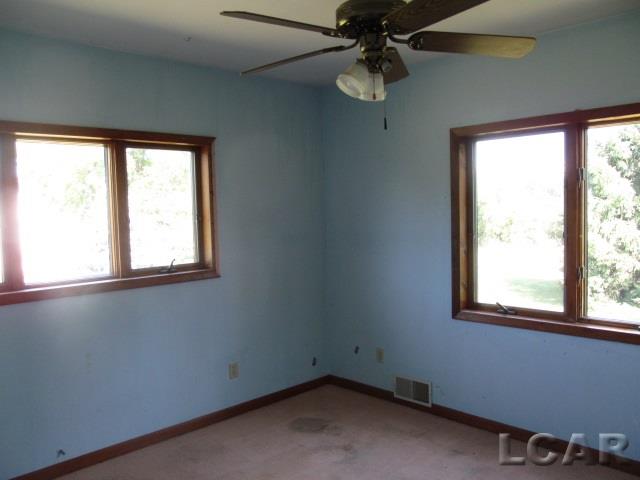 12519 Darling Road Milan, MI 48160 - Photo 7 of 15 31353632-6.JPG