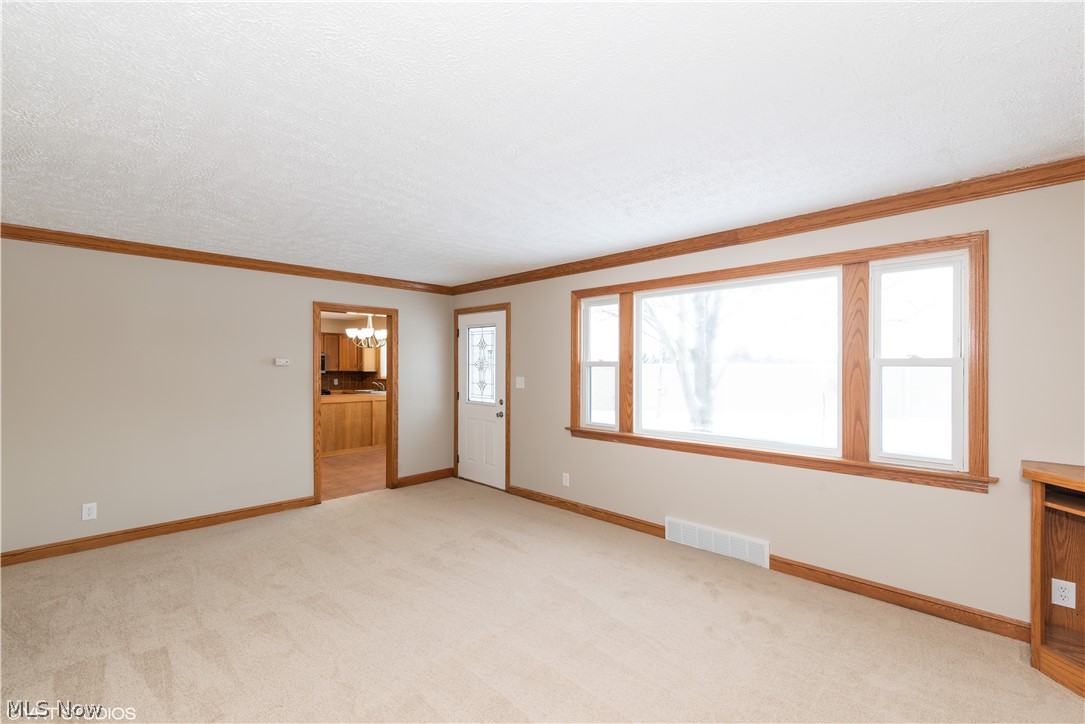 511 Winchester Road Akron, OH 44333 - Photo 7 of 25