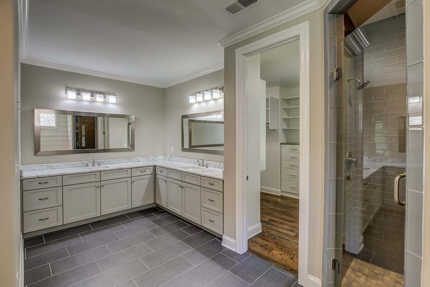 1908 Riverdale Road Germantown, TN 38138 - Photo 15 of 40 QUARTZ counter tops at 14.5' double vanity with 8 drawers. Privacy Toilet Room and Linen Closet.