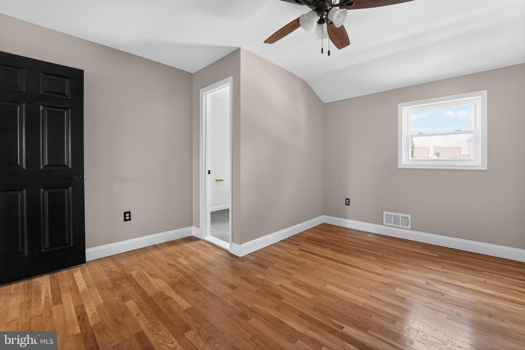 643 South Wickham Road Baltimore, MD 21229 - Photo 29 of 32 Bright and airy corner retreat.