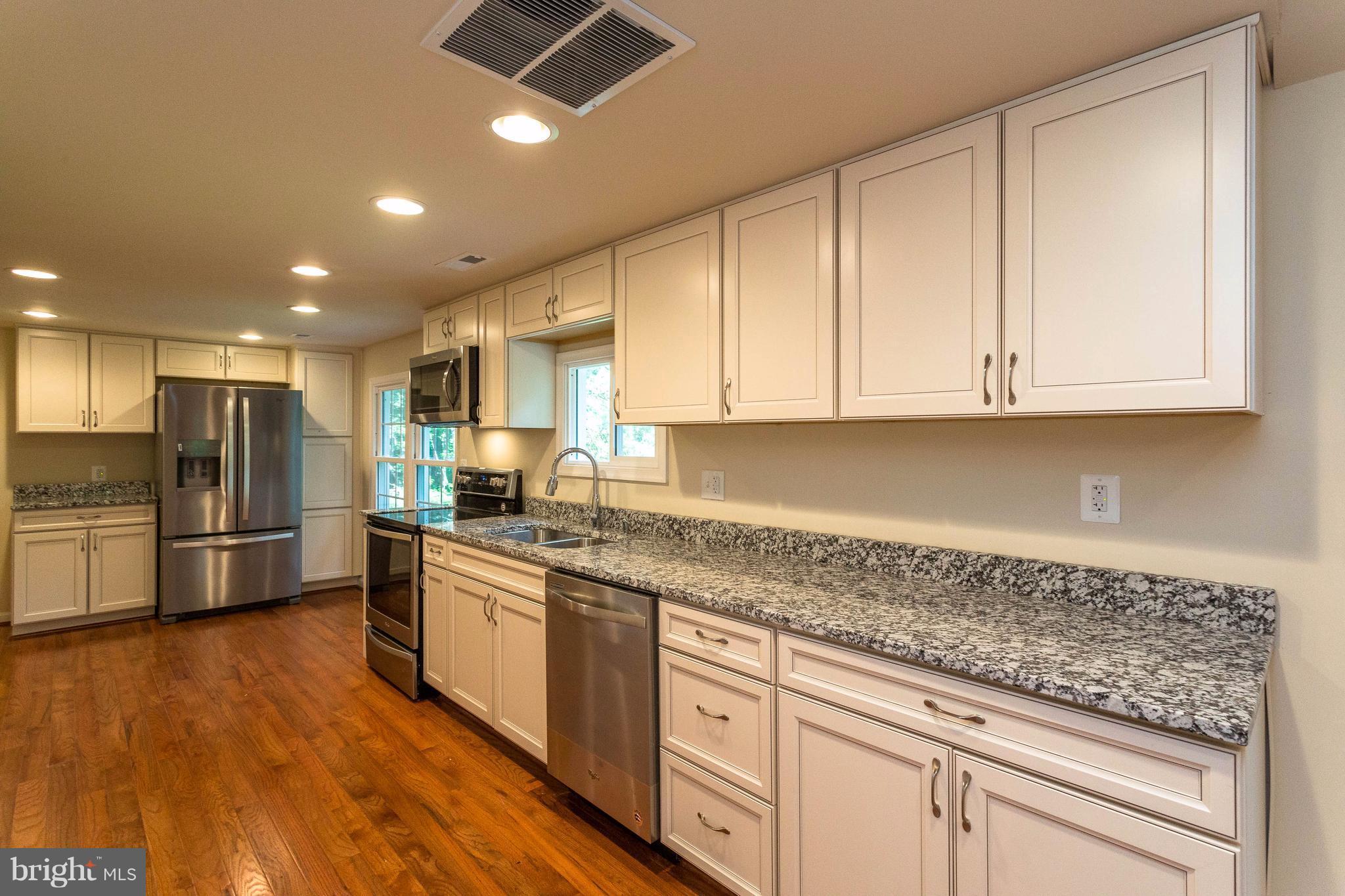 162 Clark Patton Road Fredericksburg, VA 22406 - Photo 8 of 27 Gorgeous Granite
