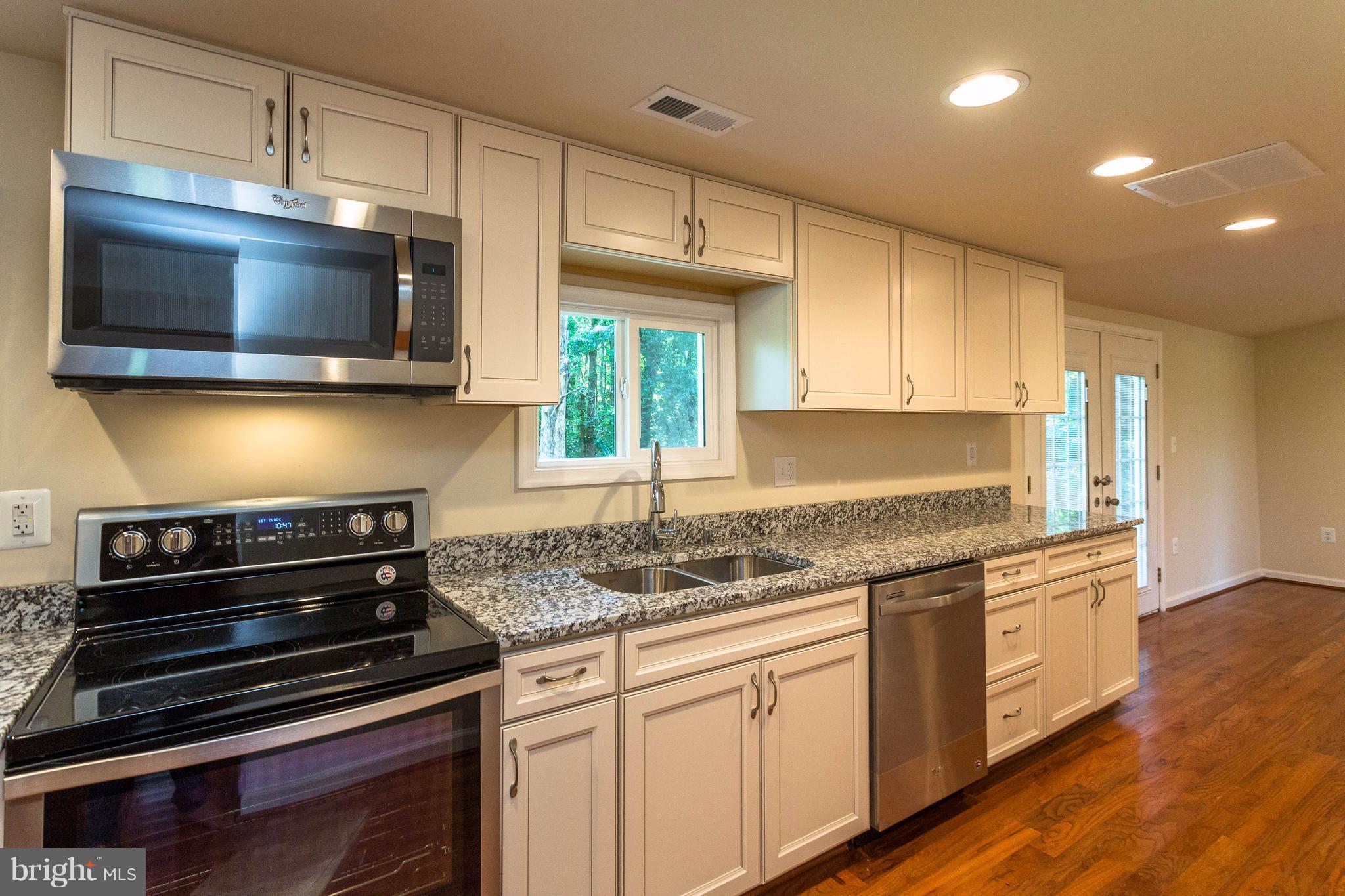 162 Clark Patton Road Fredericksburg, VA 22406 - Photo 9 of 27 Stainless Steel Appliances