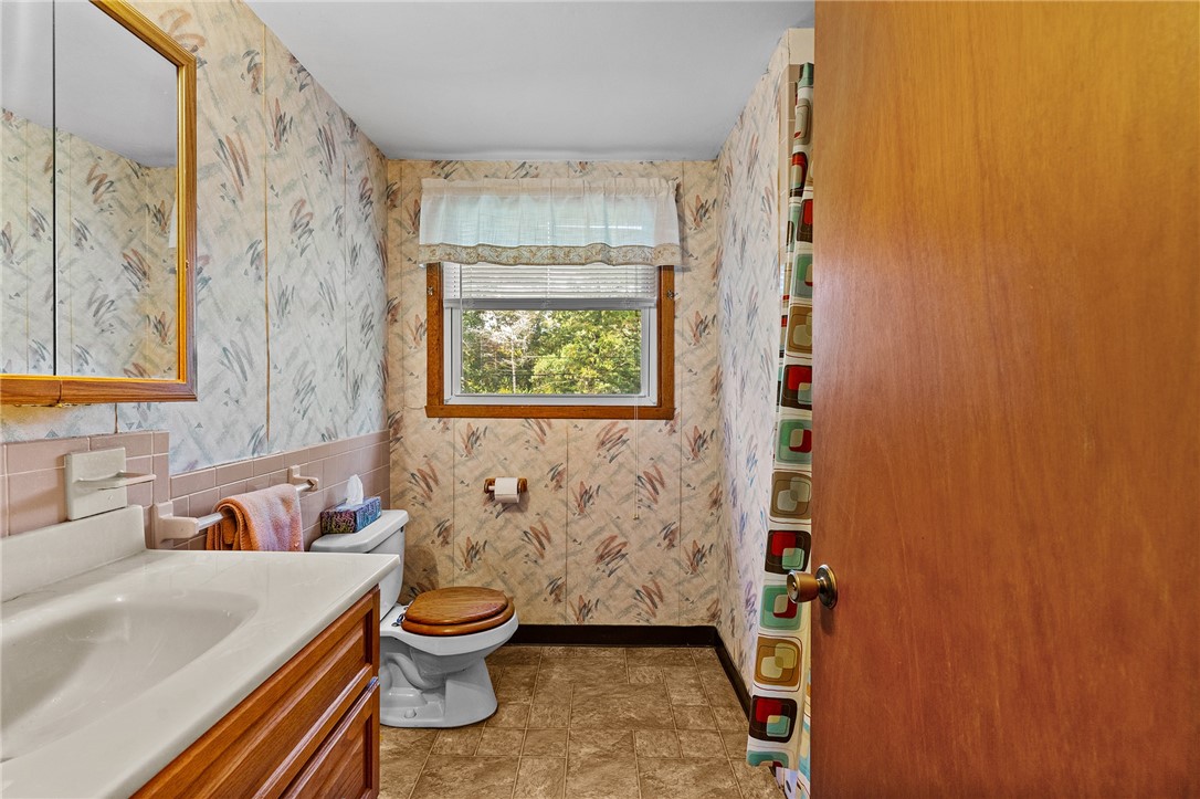 126 Burlingame Road Smithfield, RI 02917 - Photo 15 of 30