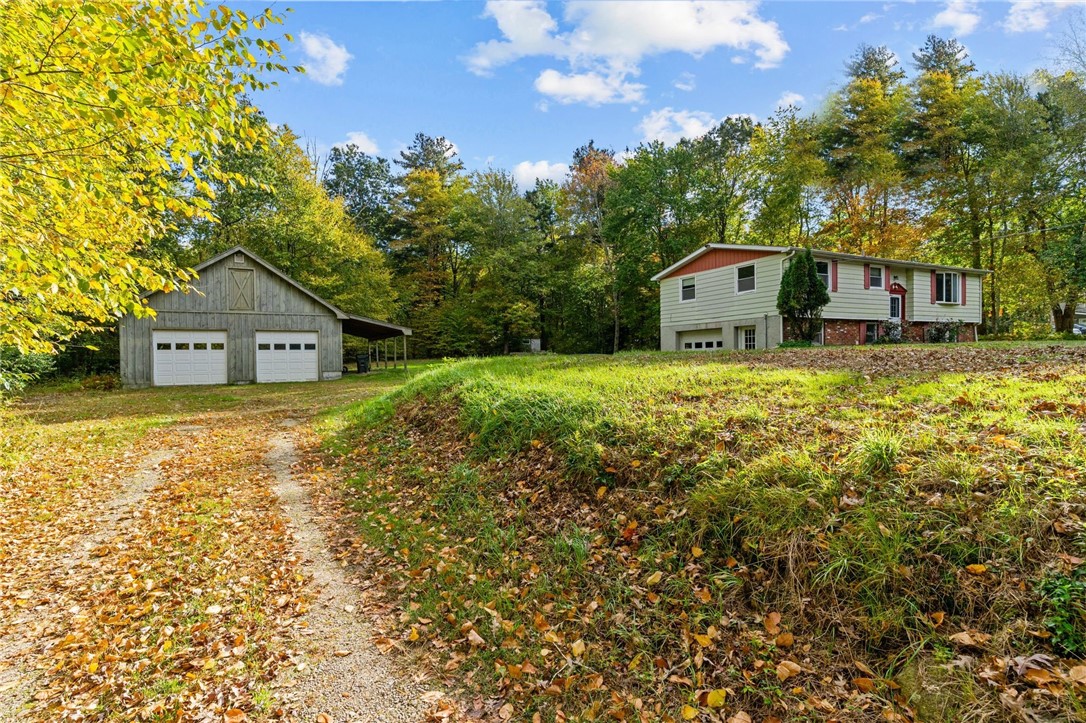 126 Burlingame Road Smithfield, RI 02917 - Photo 4 of 30