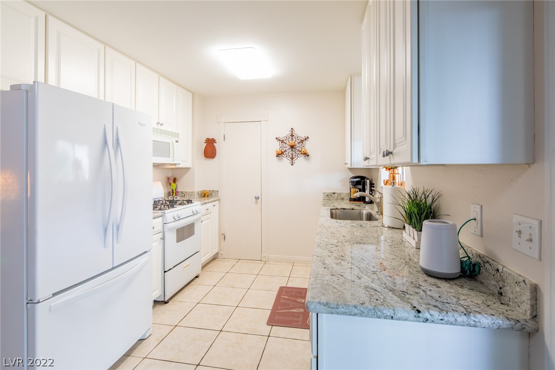 1334 Mustang Road Boulder City, NV 89005 - Photo 10 of 26 Gallery Image 10