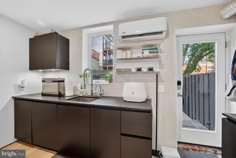 $799,900 | 1023 6th Street Northeast, Washington, DC 20002