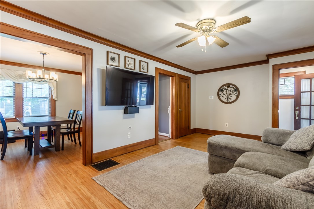 135 Catalpa Road Irondequoit, NY 14617 - Photo 13 of 26