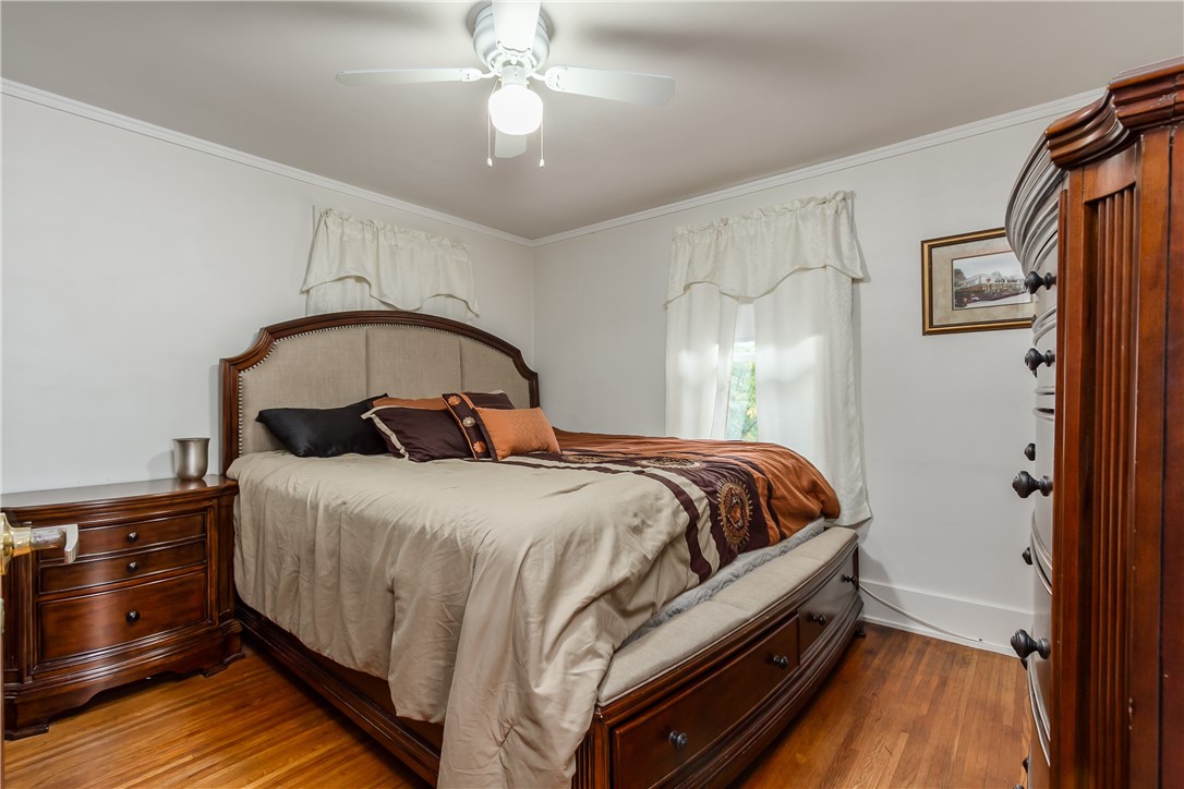 135 Catalpa Road Irondequoit, NY 14617 - Photo 14 of 26