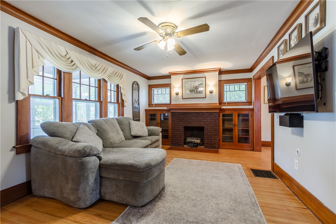 135 Catalpa Road Irondequoit, NY 14617 - Photo 6 of 26