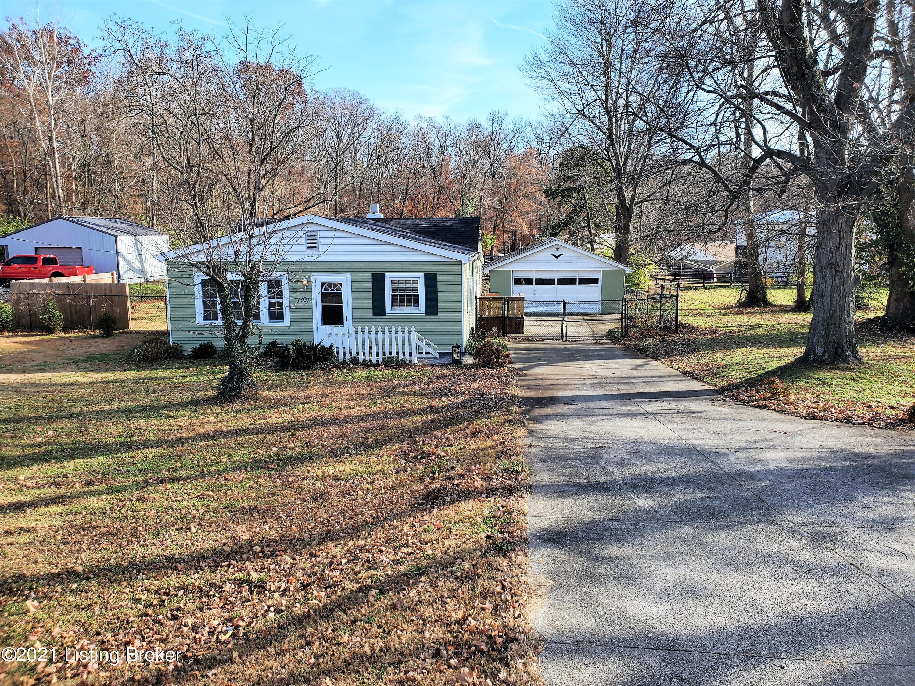 7101 Manslick Road Louisville, KY 40214 - Photo 1 of 37 7101 Manslick Rd