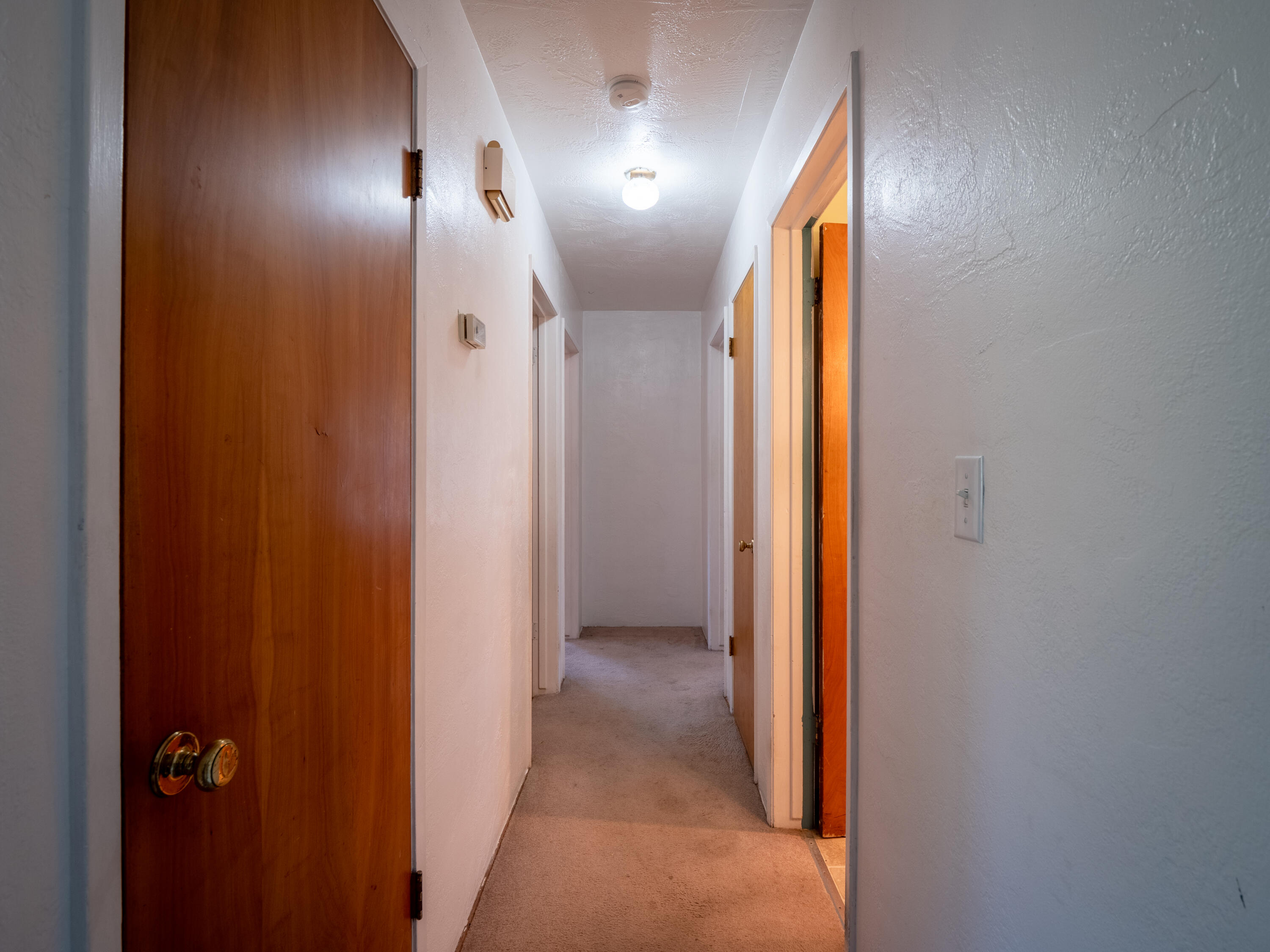 2725 Ruth Drive Medford, OR 97504 - Photo 13 of 29 Hall 2