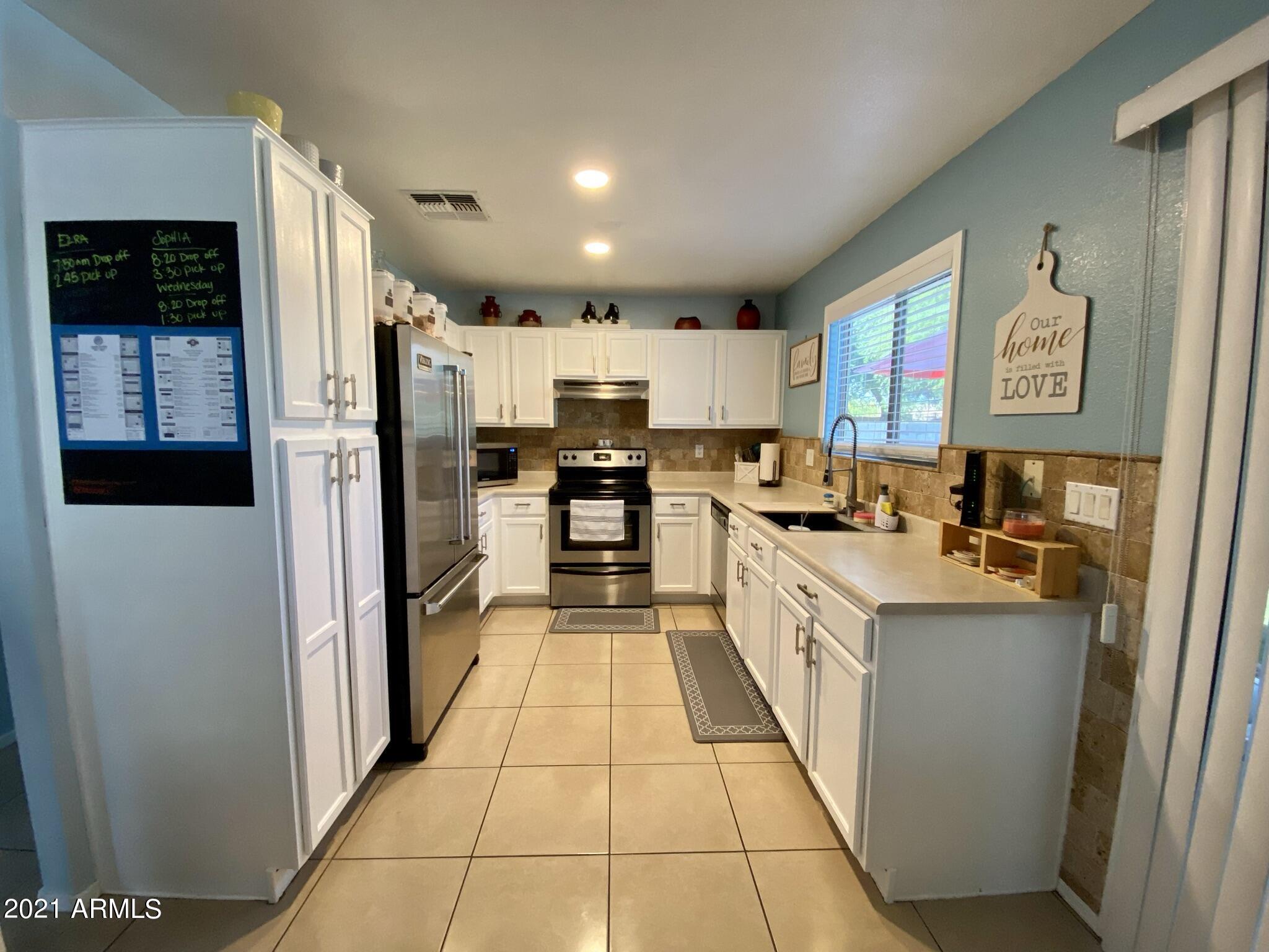 17546 West Calavar Road Surprise, AZ 85388 - Photo 9 of 23 IMG_3610