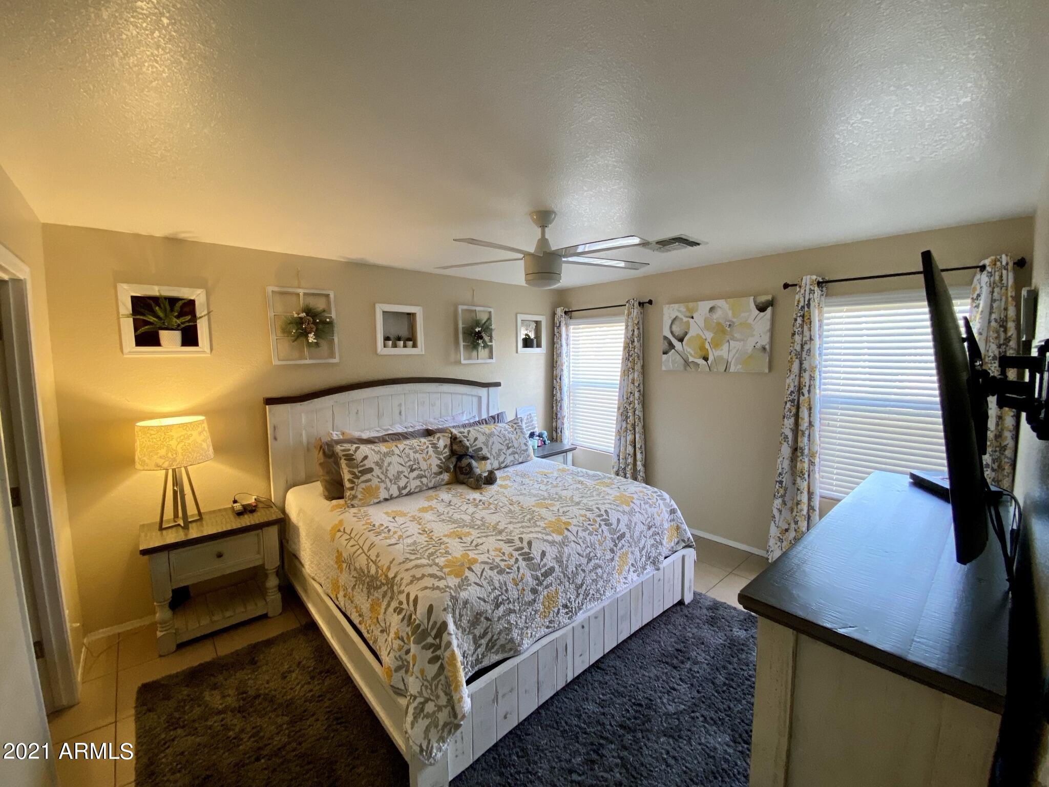 17546 West Calavar Road Surprise, AZ 85388 - Photo 10 of 23 IMG_3612