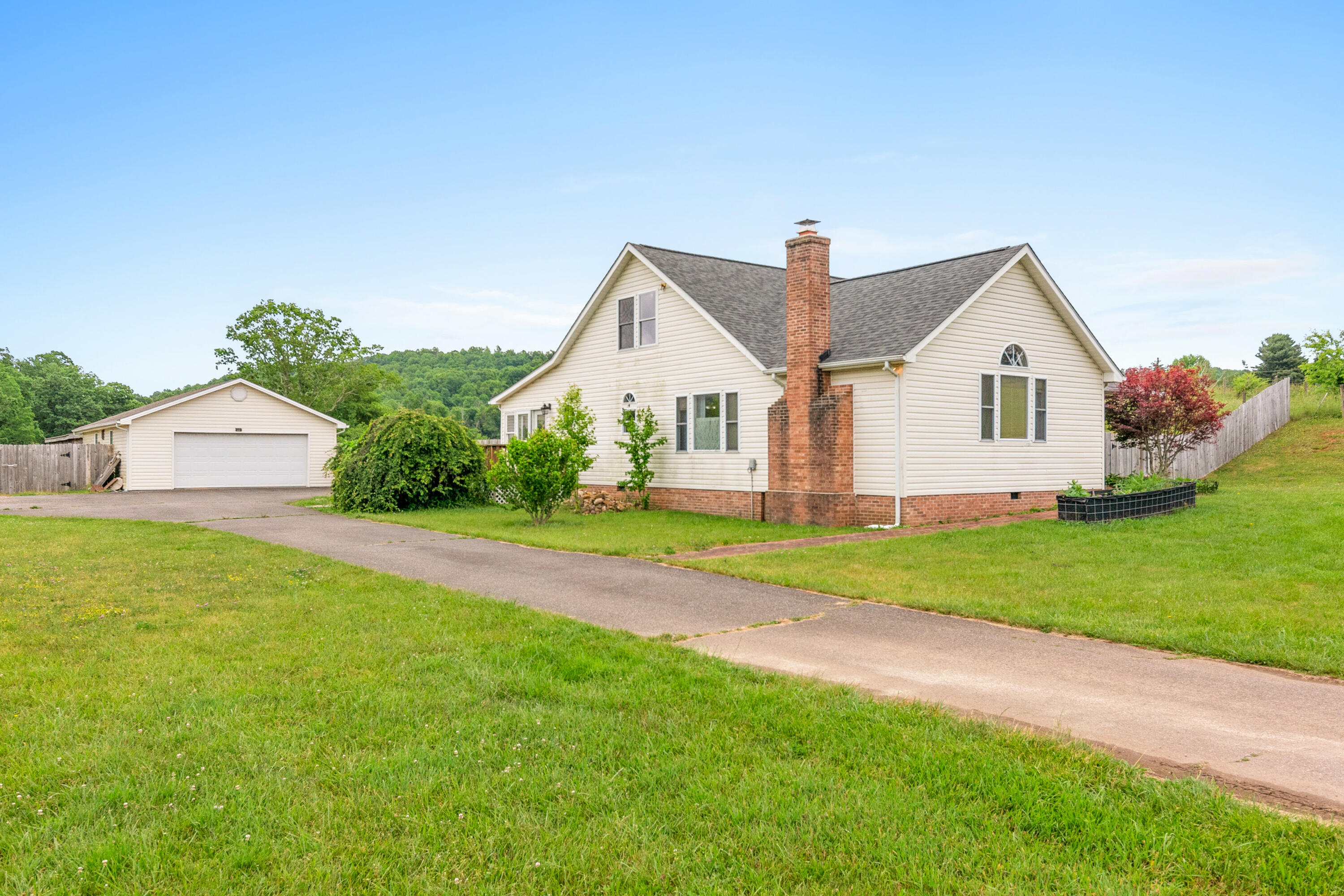 223 Conner Grove Road Southwest Willis, VA 24380 - Photo 5 of 74 a view of outdoor space yard and front view of a house