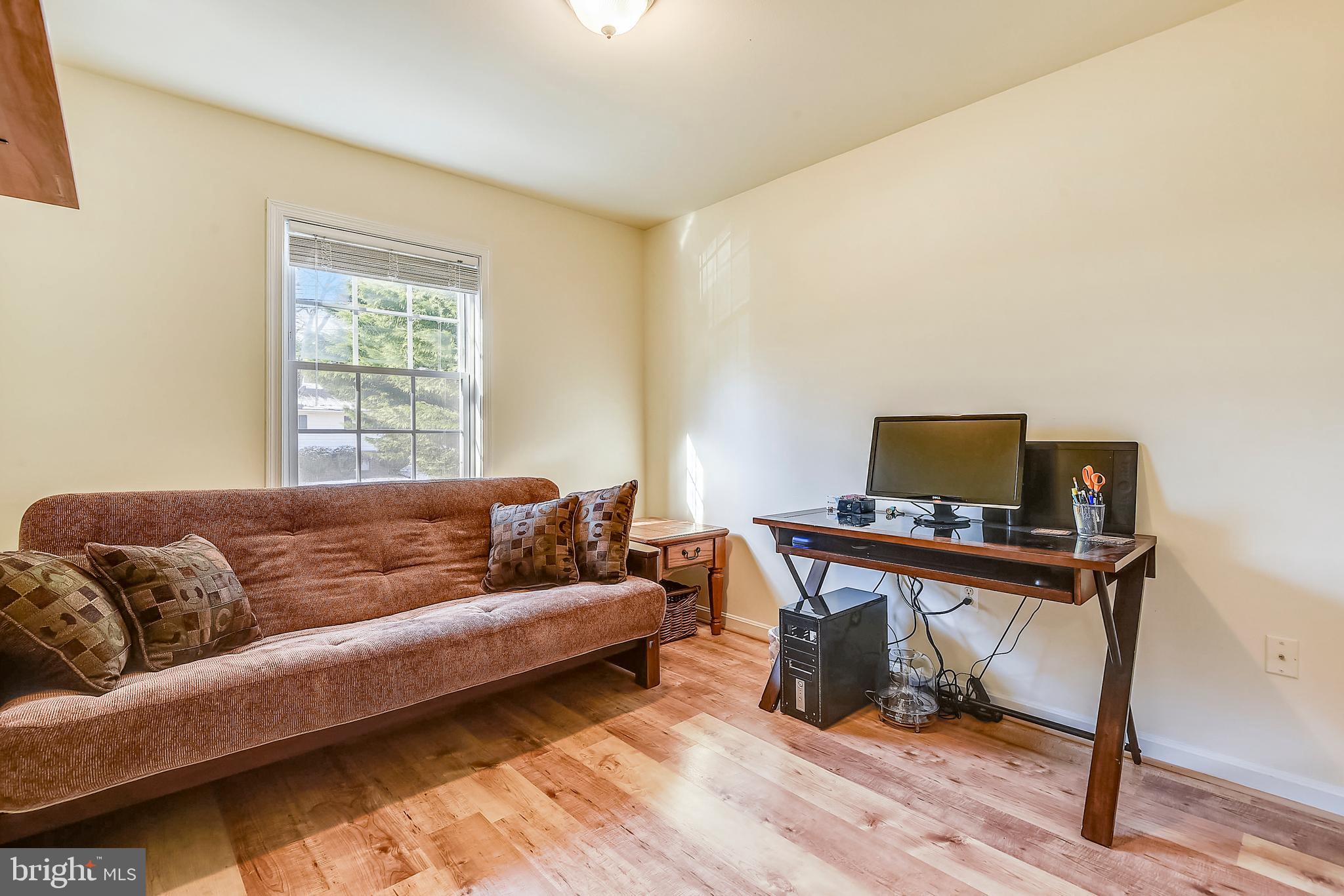1725 Forestville Road Edgewater, MD 21037 - Photo 22 of 35 3rd bedroom