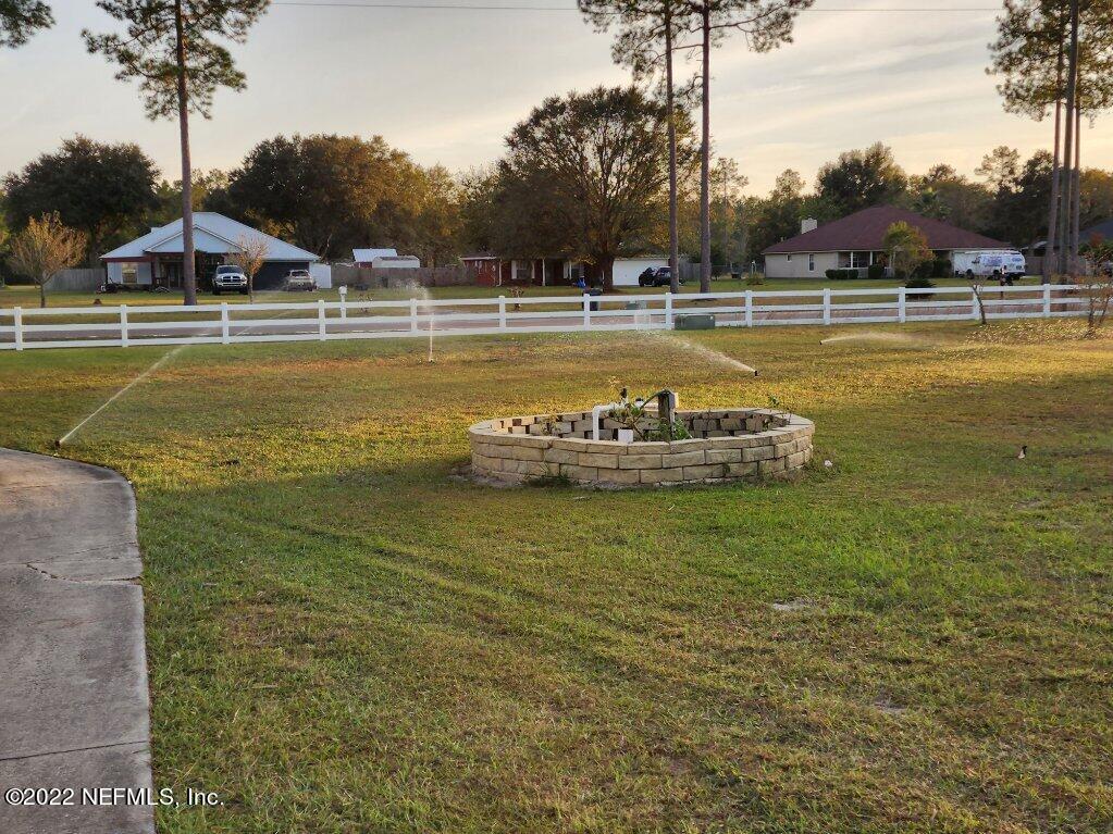 9528 Ford Road Bryceville, FL 32009 - Photo 5 of 52 front yard sprinklers