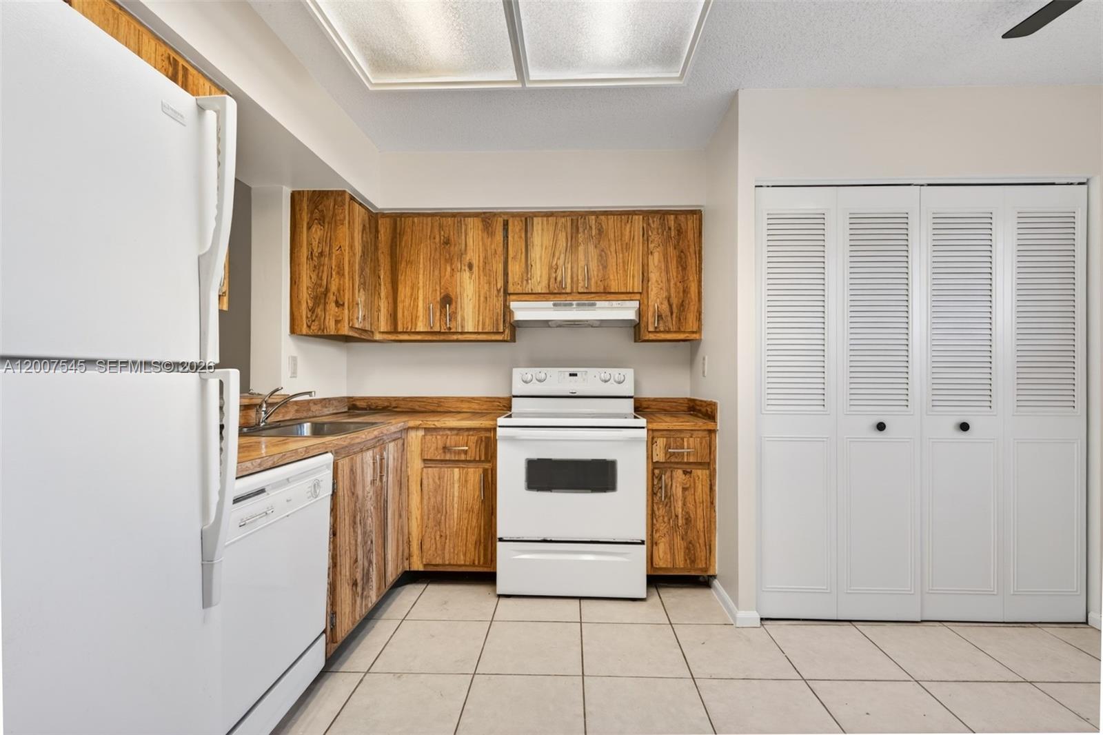357 North Rock Island Road, Unit 207 Margate, FL 33063 - Photo 2 of 29