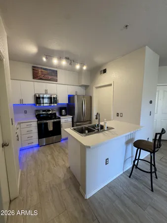 $2,500 | 5302 East Van Buren Street, Unit 3026, Phoenix, AZ 85008