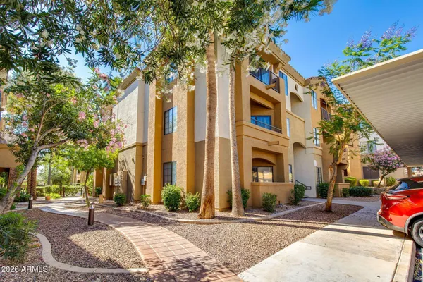 $2,000 | 5302 East Van Buren Street, Unit 3026, Phoenix, AZ 85008
