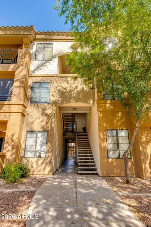 $2,000 | 5302 East Van Buren Street, Unit 3026, Phoenix, AZ 85008