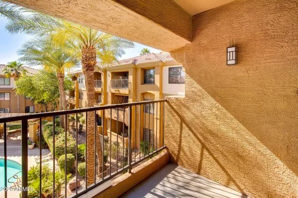 $2,000 | 5302 East Van Buren Street, Unit 3026, Phoenix, AZ 85008