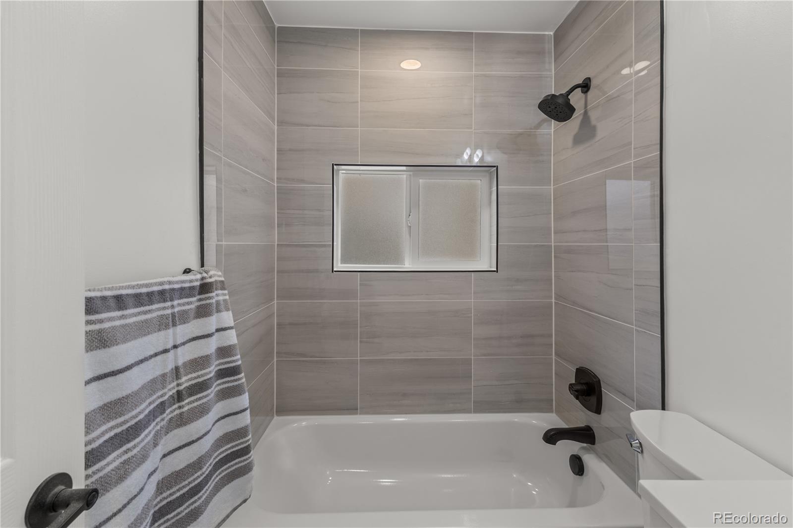 1640 Reed Street Lakewood, CO 80214 - Photo 13 of 26
