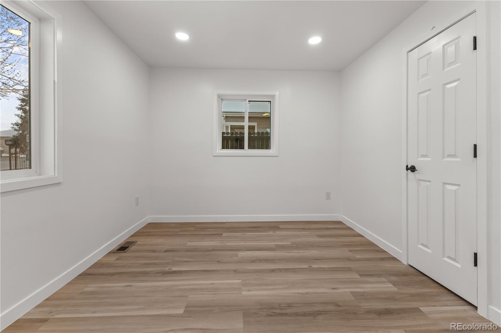 1640 Reed Street Lakewood, CO 80214 - Photo 9 of 26