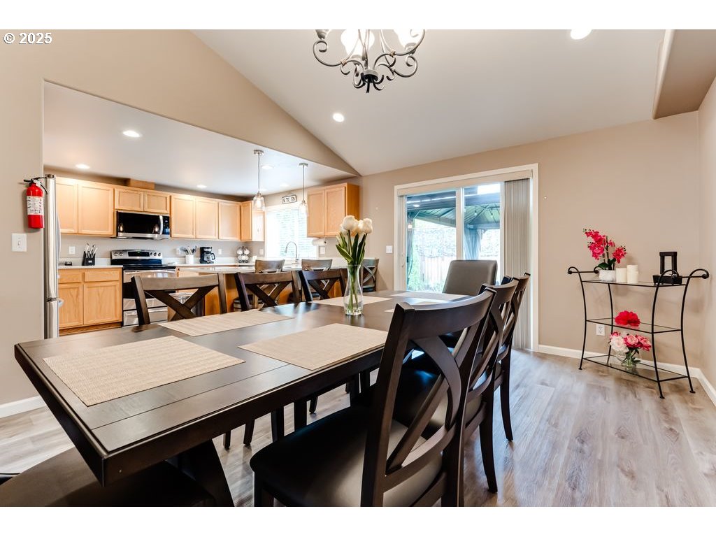 2958 Dry Creek Road Eugene, OR 97404 - Photo 13 of 48 Gallery Image 13