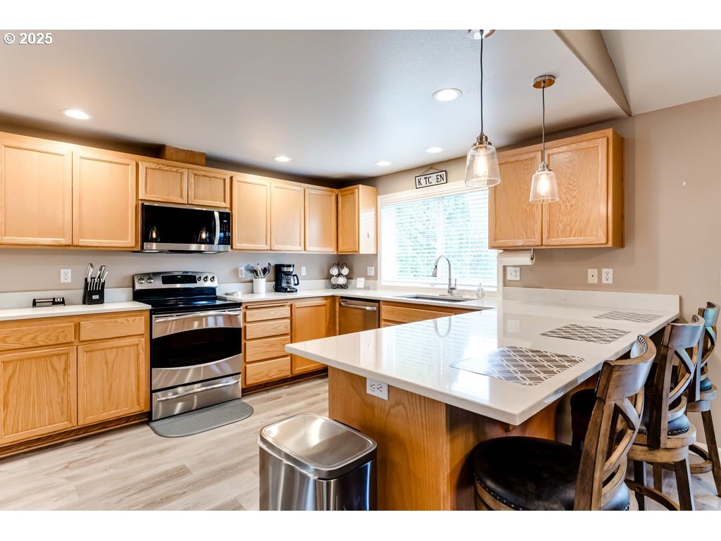 2958 Dry Creek Road Eugene, OR 97404 - Photo 18 of 48 Gallery Image 18