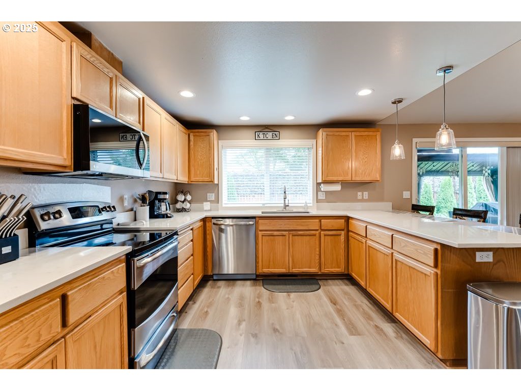2958 Dry Creek Road Eugene, OR 97404 - Photo 19 of 48 Gallery Image 19