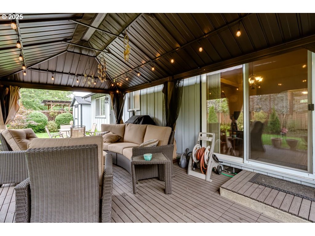 2958 Dry Creek Road Eugene, OR 97404 - Photo 39 of 48 Covered Patio
