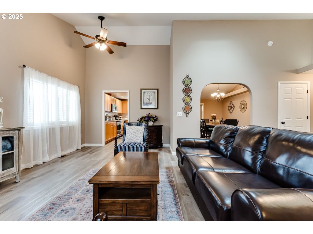 2958 Dry Creek Road Eugene, OR 97404 - Photo 10 of 48 Gallery Image 10