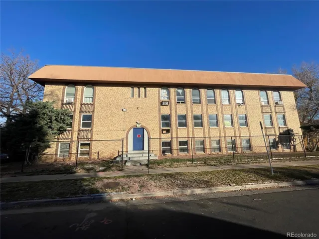 $950 | 1590 Clinton Street, Unit 6, Aurora, CO 80010