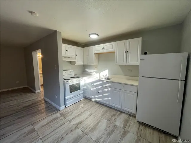 $950 | 1590 Clinton Street, Unit 6, Aurora, CO 80010