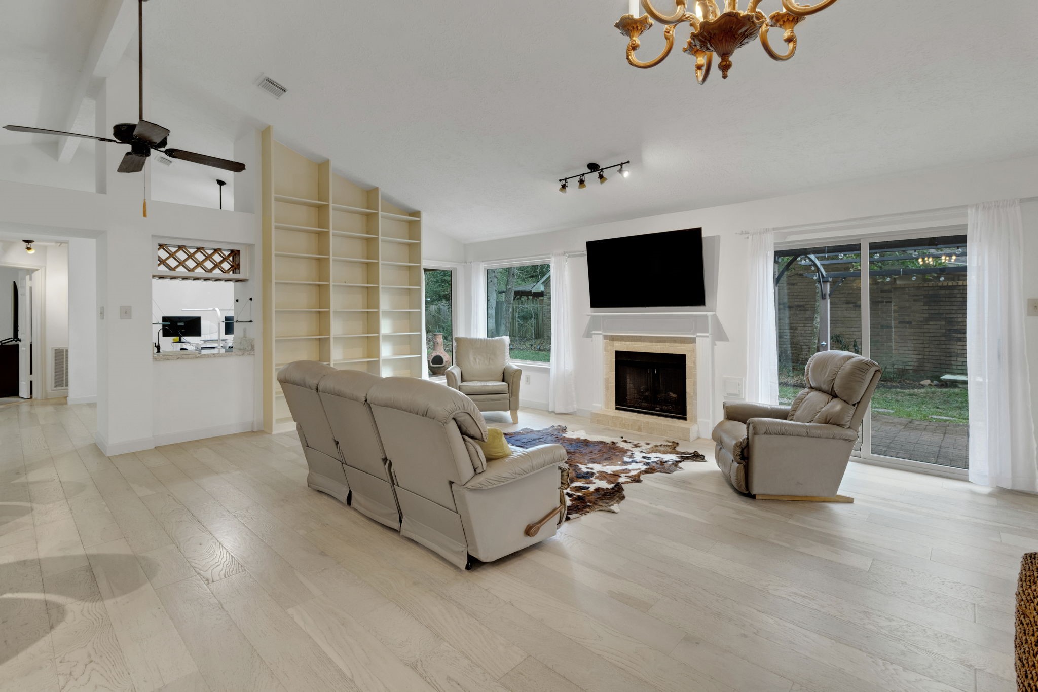 3346 Beech Point Drive Houston, TX 77345 - Photo 5 of 29