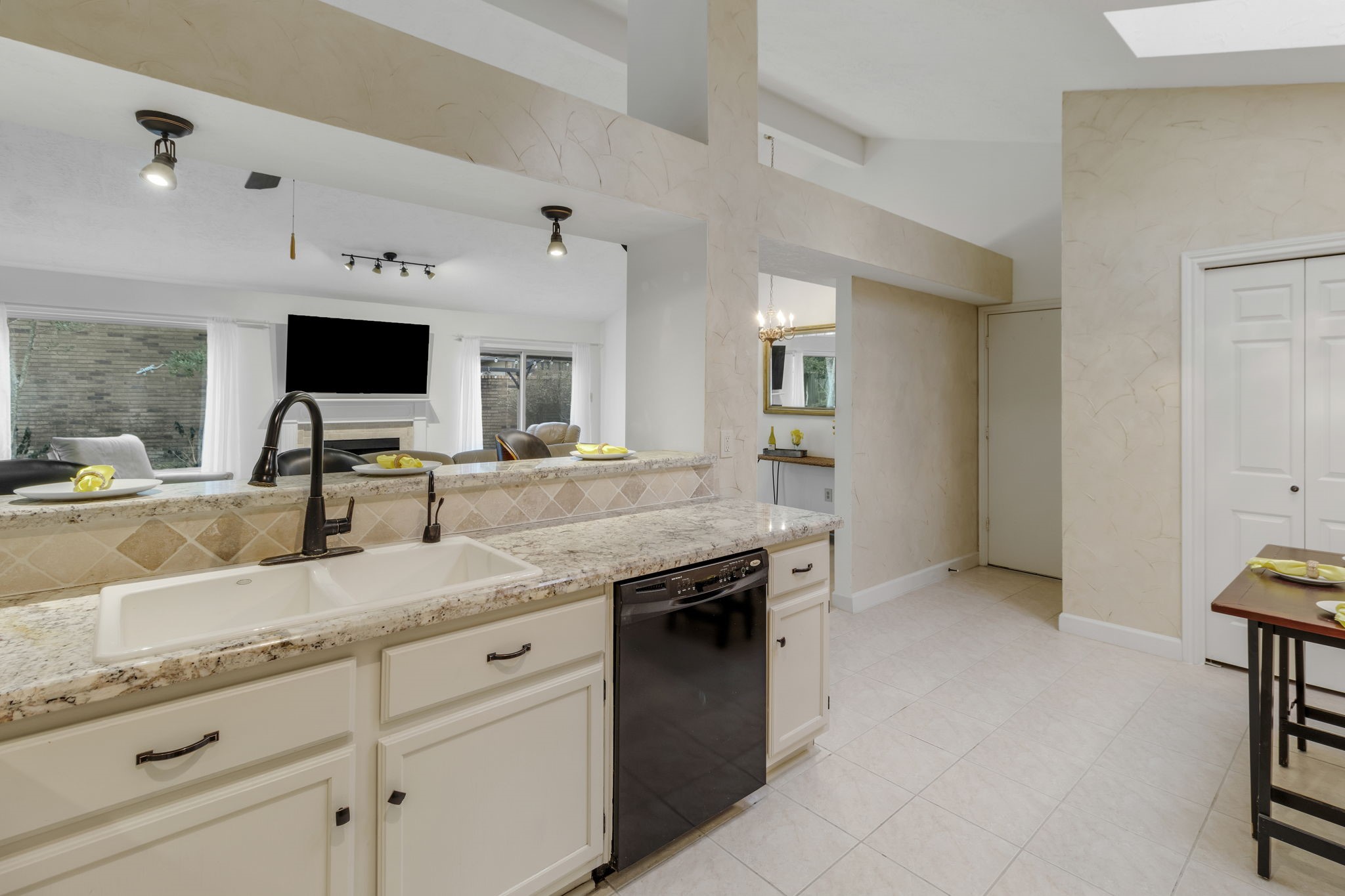 3346 Beech Point Drive Houston, TX 77345 - Photo 7 of 29