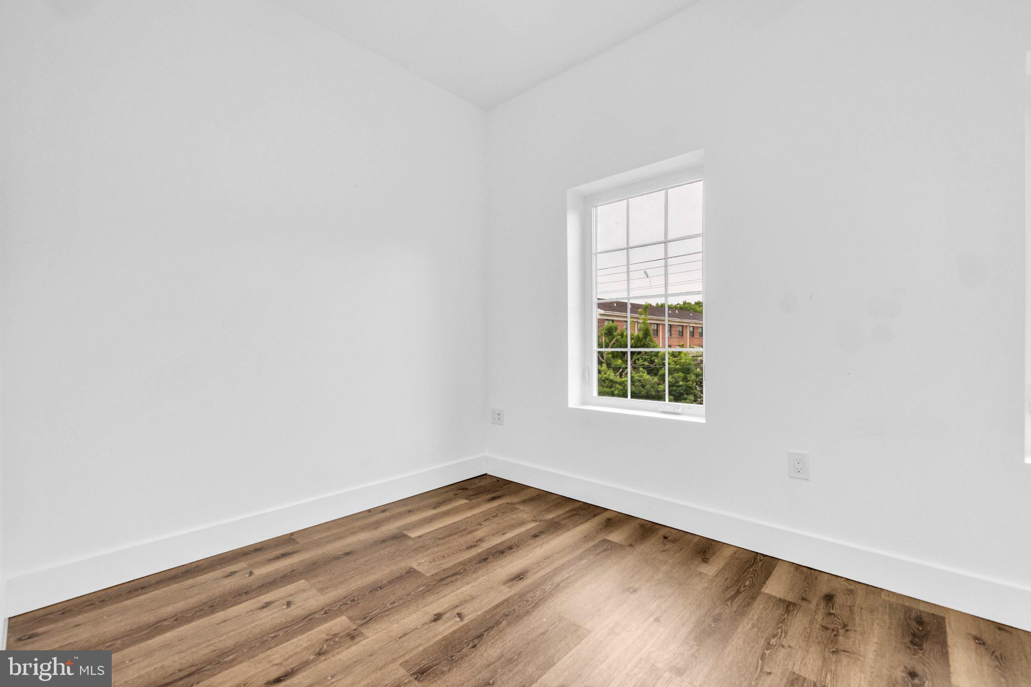 2731 Round Road Baltimore, MD 21225 - Photo 9 of 26 Bright and airy blank canvas space.