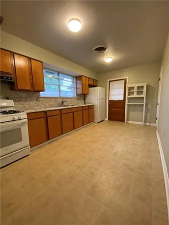 $1,450 | 4532 King Street, Metairie, LA 70001